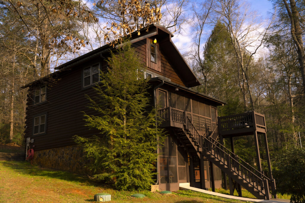 backside of the cabin